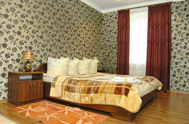 Pan Hotel Sumy Phòng bức ảnh