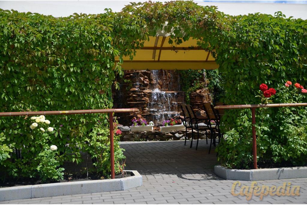 Pan Hotel Sumy Ngoại thất bức ảnh