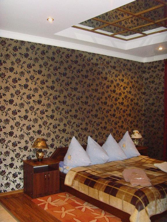 Pan Hotel Sumy Ngoại thất bức ảnh